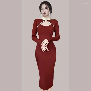 Vestidos casuais w4m 2024 pérola fivela hollow cheongsam saia malha