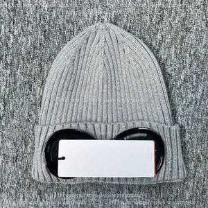 CP İki Lens Gözlük Gkgles Beanies Erkekler Örme Şapkalar Kafatası Kapakları Açık Kadınları Bir Unieseks Kış Beanie Siyah Gri Bonnet Gorros Şirket Taşları Adaları 408