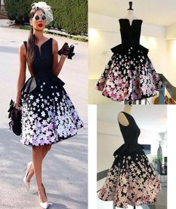 Lindos vestidos de noite preta curta com a mão feita em 3d floral buft a linha vinatge baile vestidos personalizados 4740758