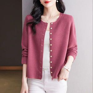 Kvinnors stickor 2024 Summer Elegant Fashion Bohemian Retro Office Lady Coat Women Knitting Button Solid Color O Neck Long Sleeve Y2K Tops