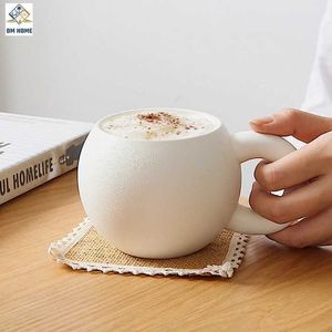 Muggar Fat Ear Cup Coffee Cup Ceramic Planet Shaped Coffee Cup Breakfast Milk Sey TEAPLE CUP MATTE Färg Mikrovågsugn Safe J240428