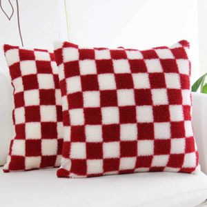 Cushion/Decorative Lamb Fleece Checkerboard Cushion Cover Green Red Soft Waxy Plush Retro Plaid Sofa Throw case Home Decor Caser