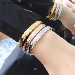 Width 8mm Branded Stamp Women Girl Grid Bangles Bracelets 316L Stainless Steel Gold Rose Sier Original Engrave Christmas Jewelry Lady Party