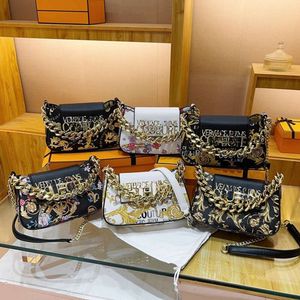 Day Packs New Trendy 2024 Fashionable Printed One Shoulder Obliquely Cross Western Style Texture Small Square Atmospheric Versatile Handheld Women's Bag