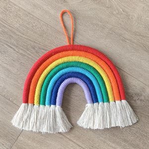 Figurine decorative in stile Macrame Macrame Rainbow Cloud sospeso Decorazione fatta per bambini in tessuto a mano Bambini per bambini