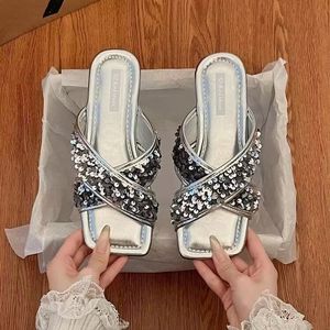 Fashion Sequin Slippers Women Flat Comfortable Casual Beautiful Fairy Wind Beach Sandals Outdoor Comfortable Non-Slip