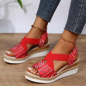 2024 lässige Frauen Sommerkeile Sandalen bequeme Peep Zehen Schlangendruck Frauen Strand Sandalen Frauen Sandalias Mujer Verano 240426