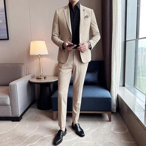 メンズは、シングルブレストのツーピース紳士のカジュアルルーズスーツダークチェックストライプ快適な服のメインプロモーションに適しています