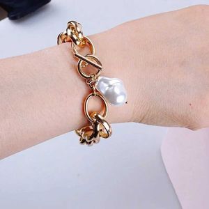 Chain 1pcs Pearl Pendant Armband Charm Party Wedding Accessories Fashion Women smycken Manschett Bangle Chain Barock Specialformad