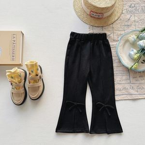 Pantaloni per ragazze dei pantaloni 2024 in stile coreano primavera e autunno comodo pantaloni casual a campana bowknot bambini