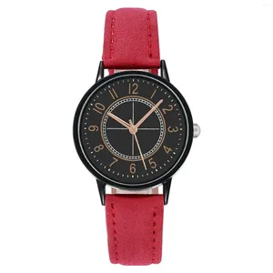 손목 시계 여성 쿼츠 가죽 Bwatch 아날로그 손목 시계 세련된 단순한 스타일 손목 시계 Montre Femme Relogio