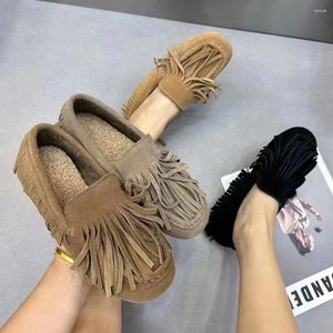 Lässige Schuhe Winter warm warmes Fell flach Antislip Frauen Slebringe plus Größe weibliche Muller Tassels Mode Leder Plüsch