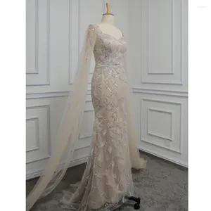 Party Dresses Champagne Dubai Pärlade sjöjungfru Cape ärmar Sexiga aftonklänningar 2024 för kvinnors bröllop