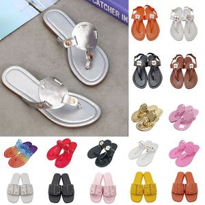 2024 Designer -Slipper Frauen berühmte Fashiong Flip Flops Sandalen Miller Slides Leder Sandale Metallic Silber Pink Black Brown Frauen Trainer Sandale Flat Schuhe