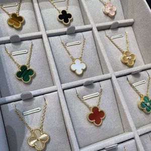 Colares clássicos de quatro folhas de trevo pingente de aço inoxidável de aço inoxidável pendente de aço inoxidável 18k para mulheres garotas do dia dos namorados no dia da mãe do dia da mãe do dia do dia do dia dos namorados