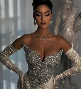 유명인 kylie jenner long dress sweetheart off shouder silver crystals yousef aljasmi kim kardashian 여자 천을 v-neck kylie jenner kendal jenner