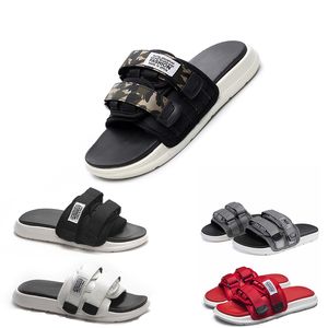 Spedizione gratuita Uomo da donna Sandali Shoe Inccodella solida traspirante anti-slittamento nero grigio bianco mimetico rosso camuffare da uomo Slifori Slide Gai