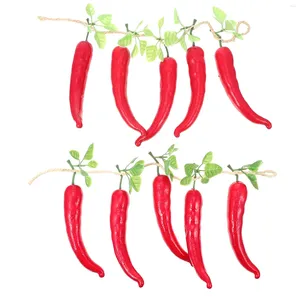 Dekorativa blommor 2 strängar simulering röd lång peppar chili hängande dekor växter realistiska hänge konstgjorda grönsaker liten