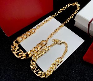 Collana V per donne 18k oro oro designer di lusso collane a pendente a ciondolo a ciondolo gioiello regalo di alta qualità