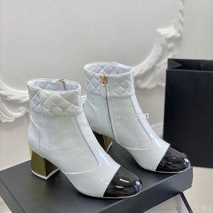 أحذية مسائية حجم الموضة مدببة إصبع القدم النعل 35-40 مصممي أحذية براءات الاختراع الماعز للسيدات الفاخرة للأحذية الزفاف