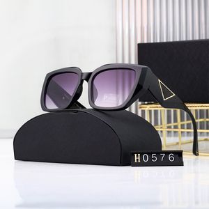 Óculos de sol designers de óculos de sol da moda e modernos óculos de sol femininos e lenses de proteção UV400 Caixa de sol dos óculos de sol de alta qualidade Luz polarizada