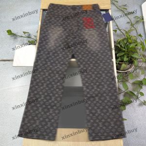 xinxinbuy erkek kadın tasarımcı pantolon pantolon cebinde nakış arka mektup jacquard kumaş denim setleri bahar yaz gündelik pantolon siyah mavi yeşil kırmızı xs-2xl