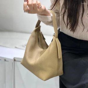 DrawString Bag 2024 Läder kvinnors mode trend handväska enkel axel crossbody dumpling tote purses handväskor