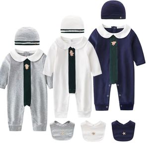 Designer Kids Rompers Baby Jumpsuits Set Spädbarn pojkar flickor kläder långa ärmar bomull barn randiga kläder helt nyfödda jumpsuit vit rosa svart