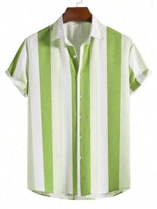 Erkekler Sıradan Gömlek 3D Çizgili Gevşek Kısa Kollu Gömlek Yaz aylarında günlük aşınma için uygundur