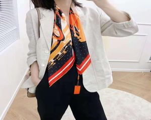 Wholethe Famous Style Design Carriage 100 Silk Scarves 9090 cm of Woman Solid Colors Soft Fashion Shawl Elegant Women0392958512