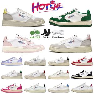 Lyxiga casual skor kvinnor svart medaljist action sneaker golv mens designer skor gul läder mocka rosa gyllene gröna billiga lows loafers sneakers tränare 36-44