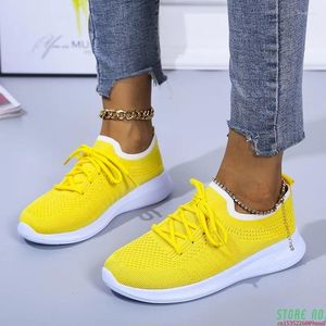 Scarpe casual Donne Sneaker Sneaker Knitting Trainer Designer Brand Coppie unisex Scivolano su walking traspirante chaussure homme couning