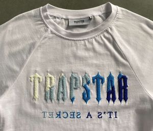 Mens T-shirts Summer Tshirt Trapstar Short Suit 2.0 Chenille Decoded Rock Candy Flavor Ladies Brodered Bottom Tracksuit T Shirt Trend Fashion 6hx