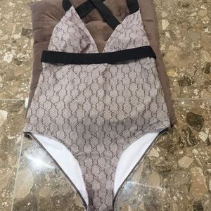 Kadın Spagetti Strap Seksi yastıklı bandaj logo mektubu baskı sırtsız tasarımcı tek parça mayo üçgen bikini smlxl