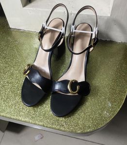 Scarpe da sandalo ad alta gocce di prodotti per pantofole di lusso classico europeo in pelle di sandalo a tacco alto in pelle genuina oro genuina adornment3268346
