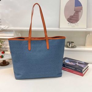 Designer Bag Top Quality Luxurys Designers Shoppingväskor Plånböcker Korthållare Cross Body Totes Nyckelkort Mynt Män äkta läder axelväskor handväska kvinnor 245