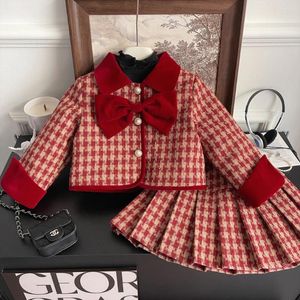 Conjuntos de roupas design design de inverno meninas roupas recolhidas algodão barraca saias de algodão 2pcs