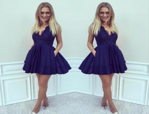 2019 Billiga Royal Blue Lace Homecoming Dress Aline Juniors Sweet 15 Graduation Cocktail Party Dress Plus Size Custom Made1263231