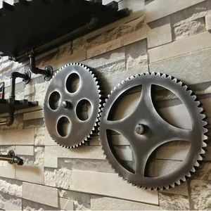 Decorative Figurines American Retro Industrial Style Wooden Iron Pipe Gear Rack Wall Decoration Bar Ktv Creative Home Hanging Easy To