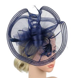 Breda randen hattar hink hattar kvinnor mesh toppblomma fjäder charmig hatt kentucky derby tea party ascot bröllop fotografering huvudbonad y240426