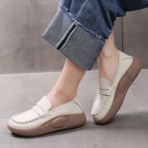 Sıradan Ayakkabı Kalın-Sollu Slip-On Yuvarlak Loafer Kadınlar 2024 İlkbahar ve Sonbahar Konforlu Yumuşak Solmuş Saf Cowhide Düzeltici Somunlar