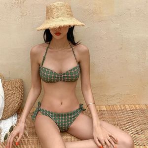 Kvinnors badkläder vintage baddräkter kvinna 2024 bikinis retro gröna kvinnor mikro biquini med underwire bandeau bandage bikini feminino