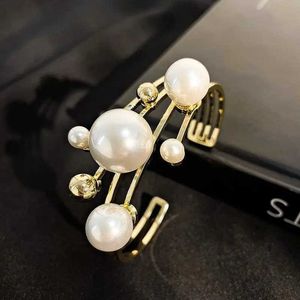 Chain Fashion Big Pearls Cuff Bracelets Bangles for Women Classic New Jewelry Personality Statement Open Bracelet Christmas Gifts