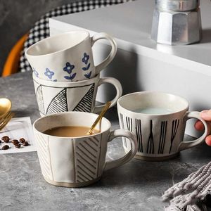 Mugs 360ml Retro Ceramic Coffee Cup Creative Milk Tea Cup with Line Pattern Handprinted Oat Breakfast Cup Beverage Cup J240428