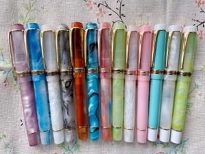 Alle Farbe Kaigelu 316 Glattes Acrylbrunnen Stift EF/F NIB Schöne Marmor Bernstein Muster Tinte Schreibgeschenk Bürogeschäft 240417