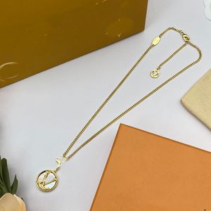 Lyxdesigner halsband guld Newklace för bröllop smycken mode halsband för kvinnor och man med låda