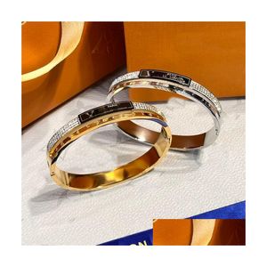 Bangle Classic Bracelets Frauen Luxusdesigner Schmuck Kristall 18K Gold plattiert 925 Sier Edelstahlliebhaber Geschenk Armreifen Herren Klammer OT1JW