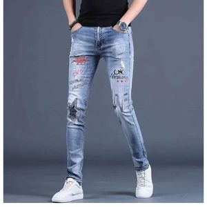 Calça masculina de alta qualidade masculino jeans clássico de rua decorativa bordada slim fit coreano casual frio e sexy jeans;Q240429