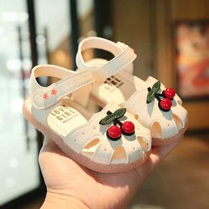 Sandali estate nuove scarpe da passeggiate per bambini per bambini Sandals carini scarpe da scuola per bambini piccoli