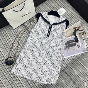 Luxury designer women's casual dress Early Spring New Countryside Style Commuting Versatile Lapel Knitted Thick Tweed Sleeveless Dress